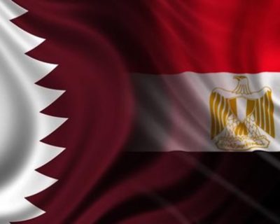 بلومبيرغ: قطر تودع مليار دولار لدى مصر لشراء حصص في شركات محلية
