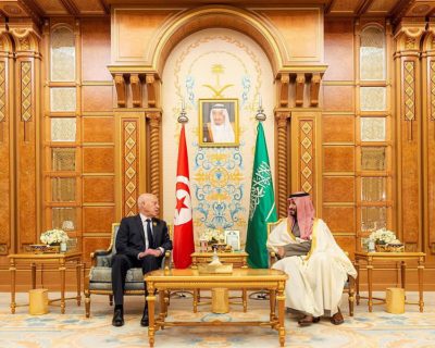 المملكة العربية السعودية تمنح تونس “قرض ميسر ب 400 مليون دولار” و “منحة ب 100 مليون دولار”
