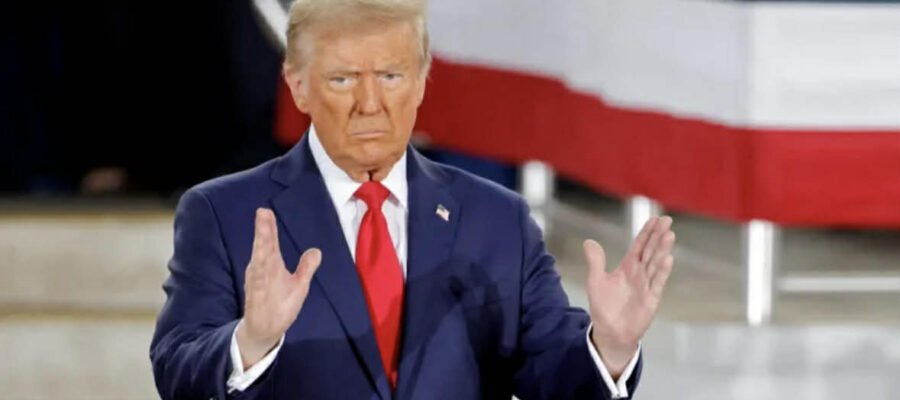 ترامب يستهدف قادة دول أجانب بعدما أمضى سنوات في انتقاد التدخل الأمريكي في حروب تغيير الأنظمة